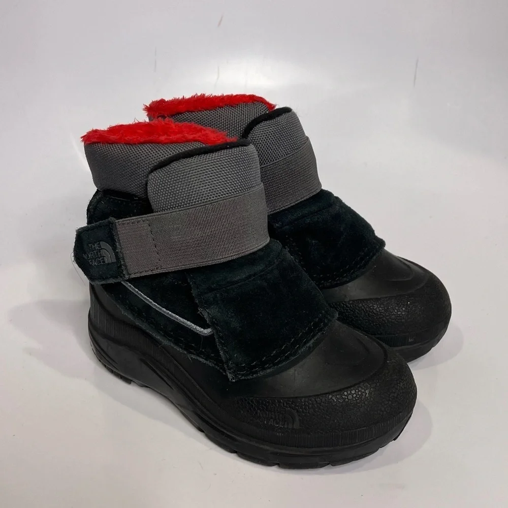 The North Face Alpenglow‎ IV black insulated winter boots size 8